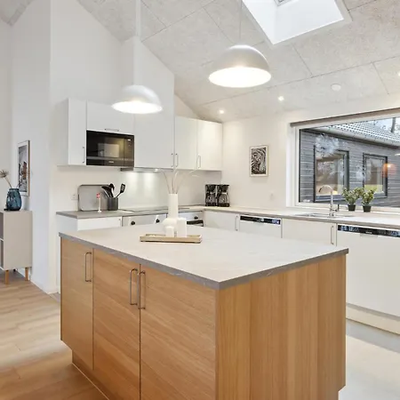 Holiday home Aqua 242