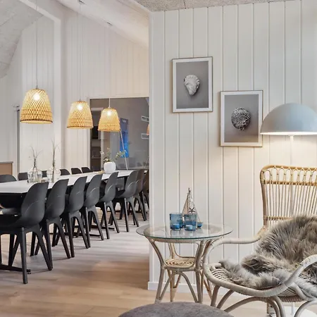 Aqua 242 Holiday home *